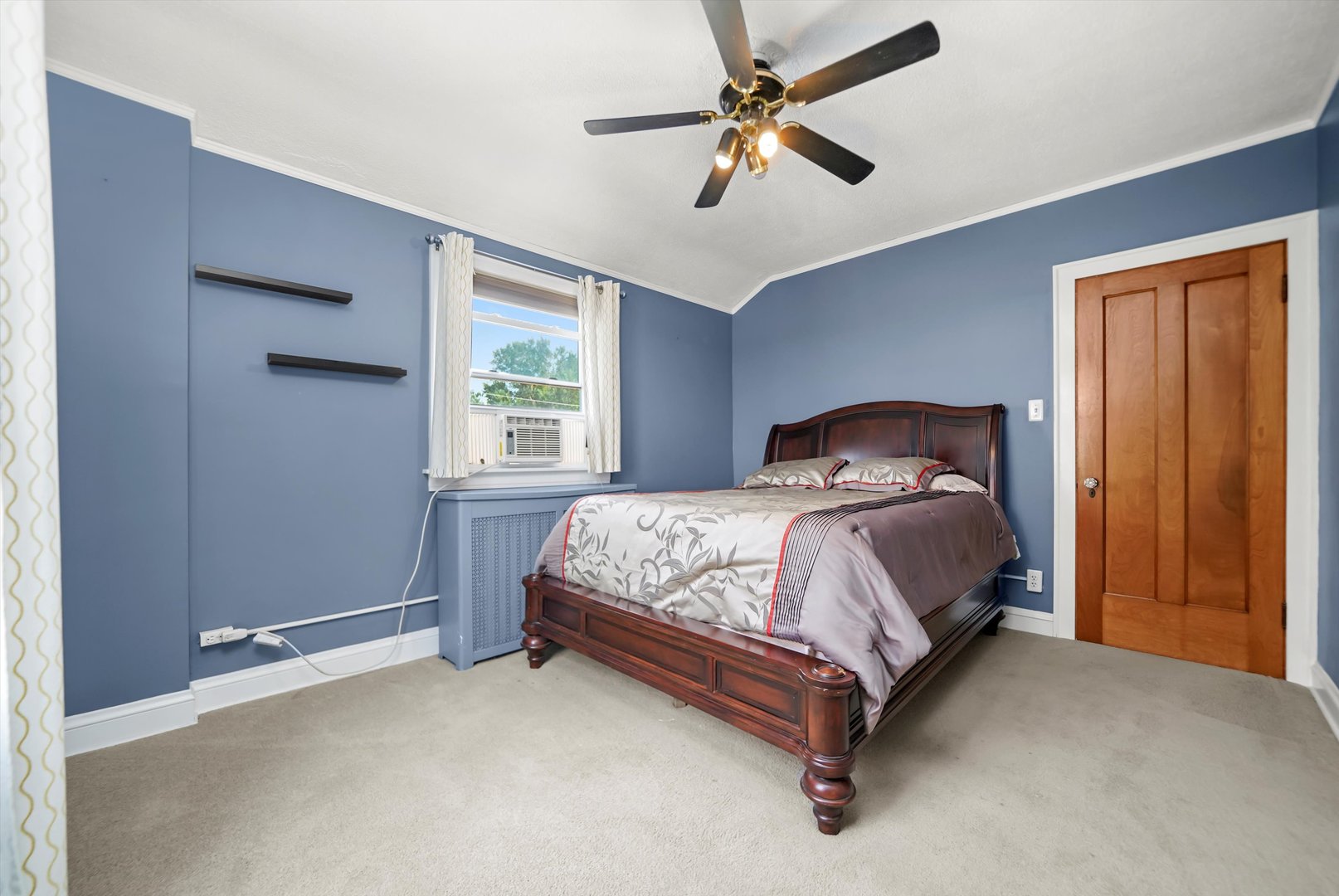 10433 South Leavitt Street Chicago IL 60643