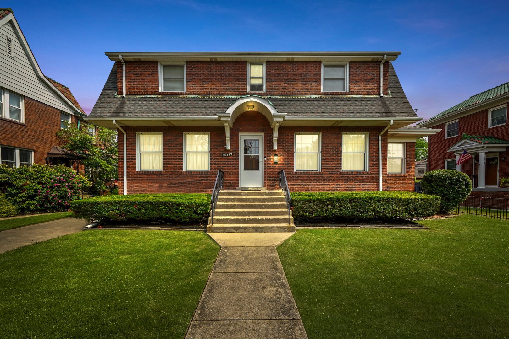 10433 South Leavitt Street Chicago IL 60643