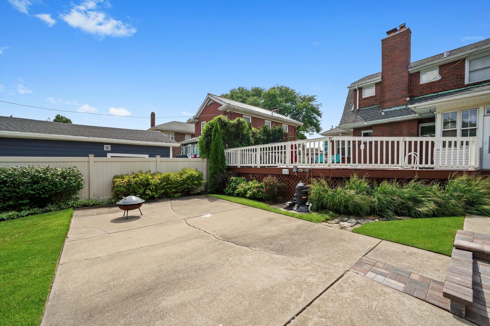 10433 South Leavitt Street Chicago IL 60643