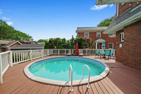 10433 South Leavitt Street Chicago IL 60643