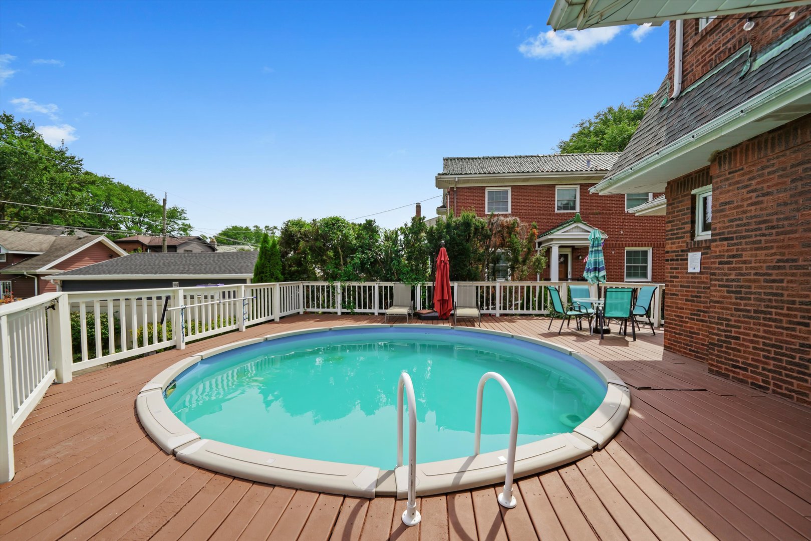 10433 South Leavitt Street Chicago IL 60643