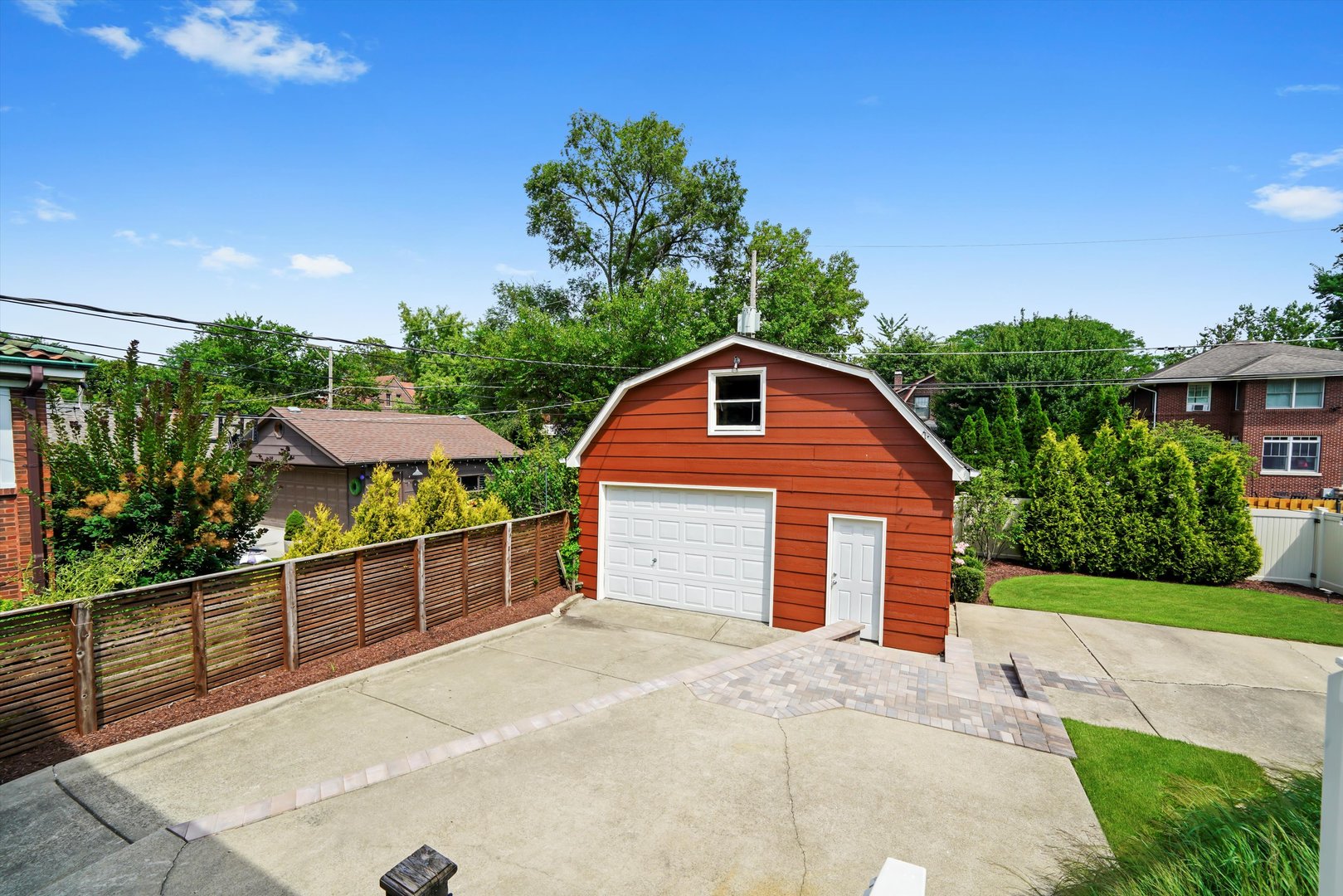 10433 South Leavitt Street Chicago IL 60643