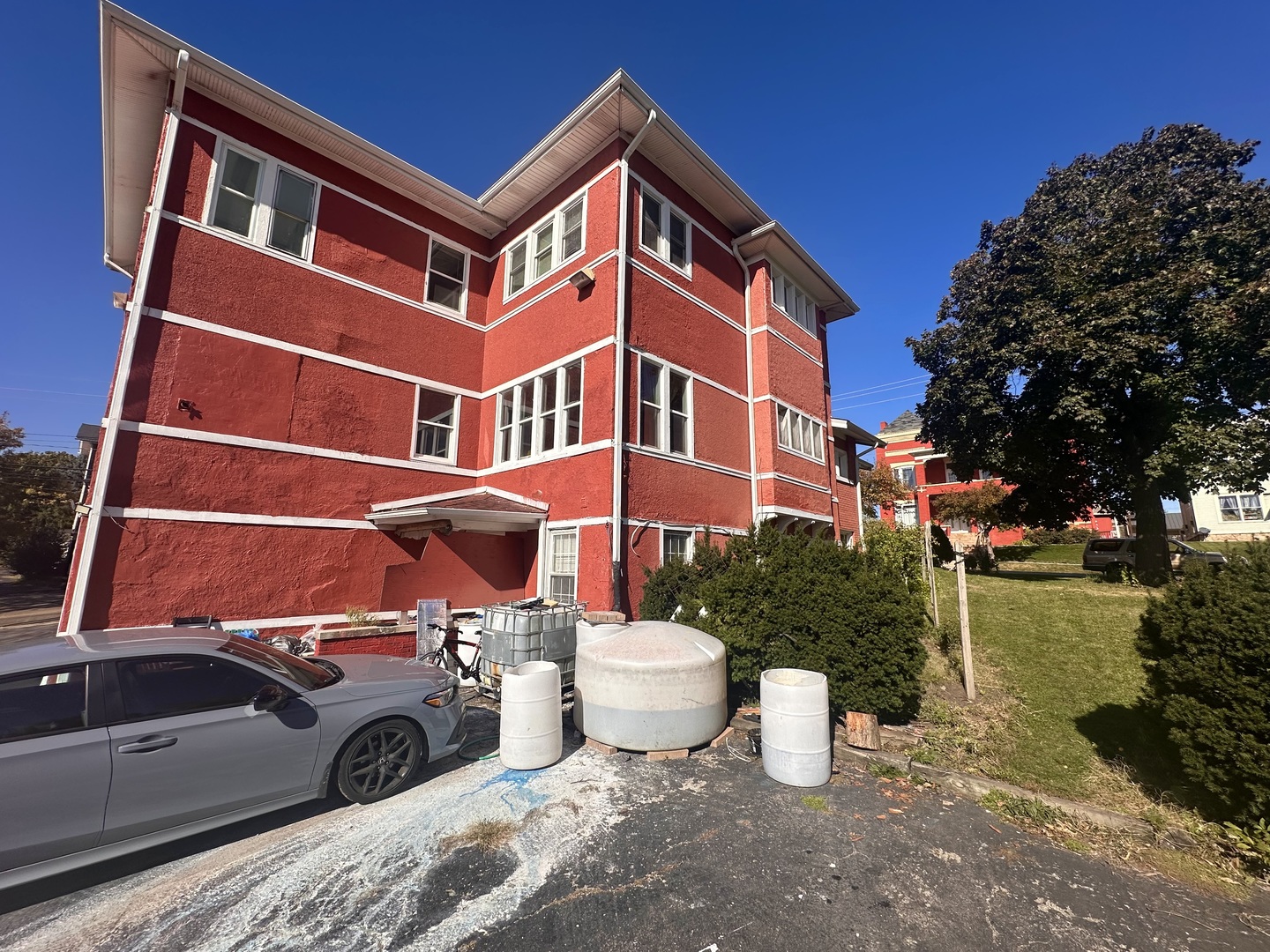 256 West Downer Place Aurora IL 60506