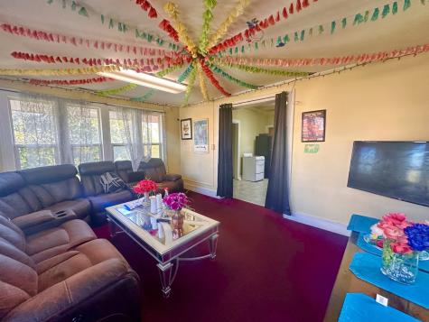 256 West Downer Place Aurora IL 60506