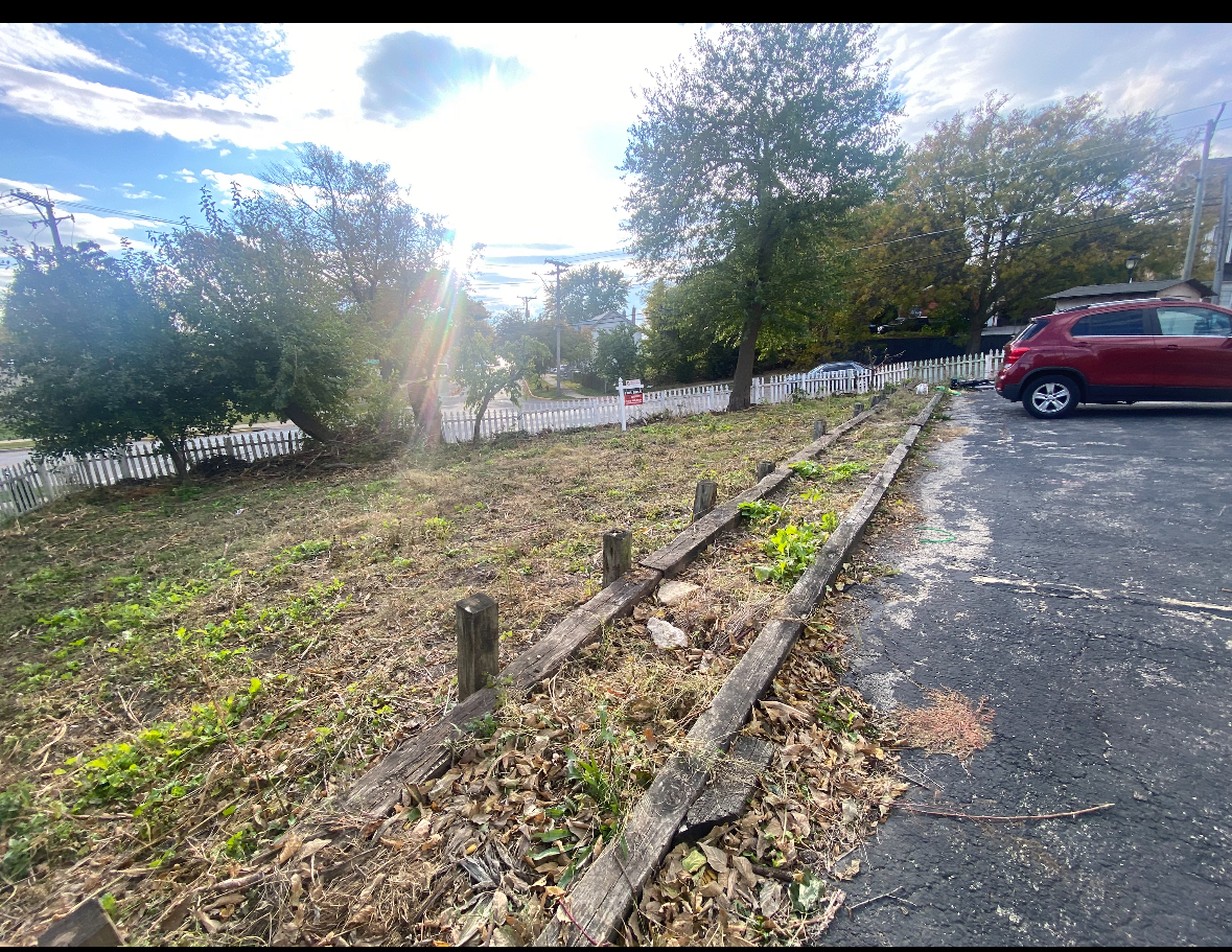 256 West Downer Place Aurora IL 60506