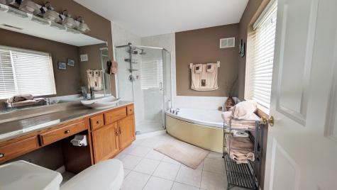 706 63RD Street Westmont IL 60559