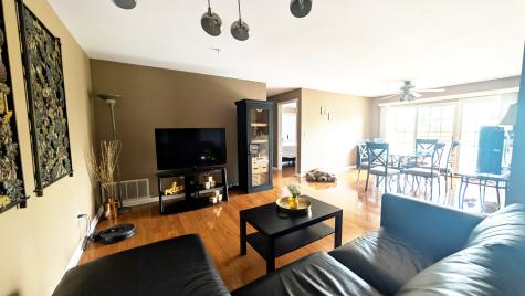 706 63RD Street Westmont IL 60559