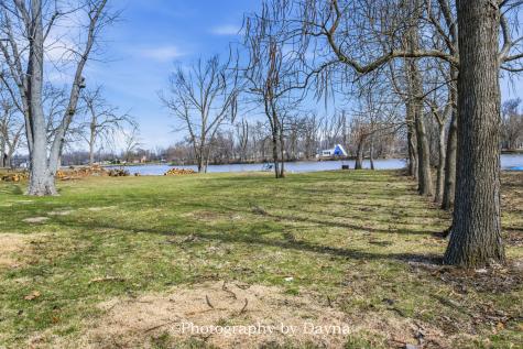 2857 River Road Kankakee IL 60901