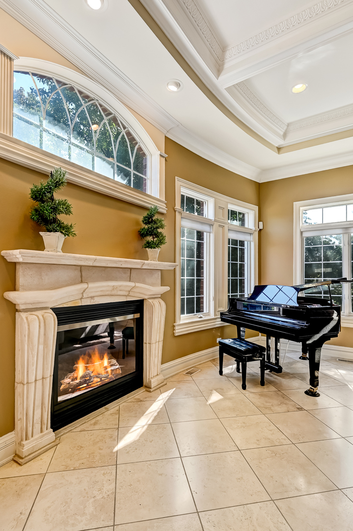 1137 North Itasca Road Addison IL 60101