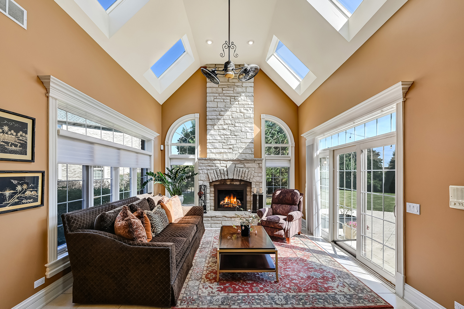 1137 North Itasca Road Addison IL 60101