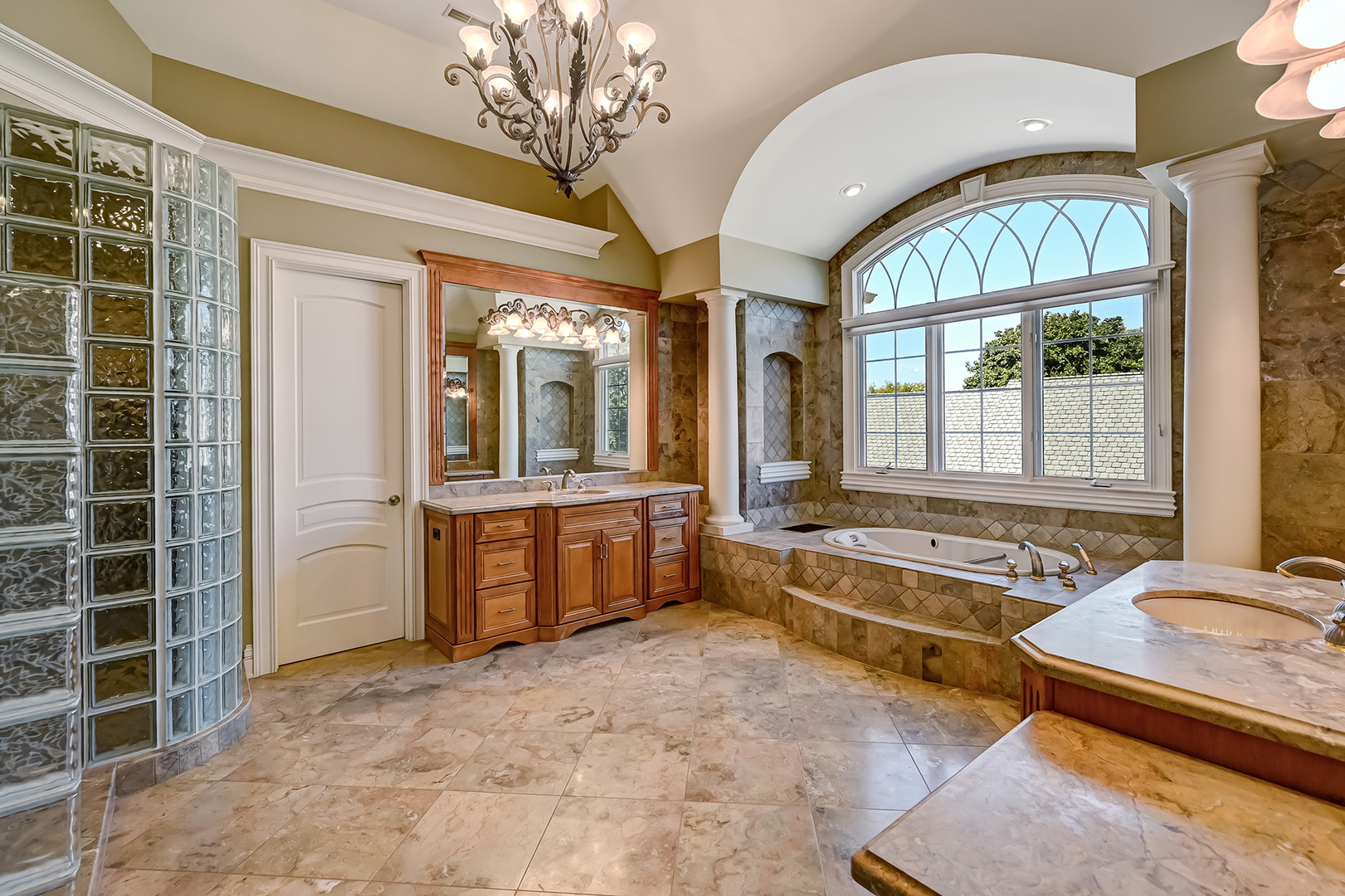 1137 North Itasca Road Addison IL 60101