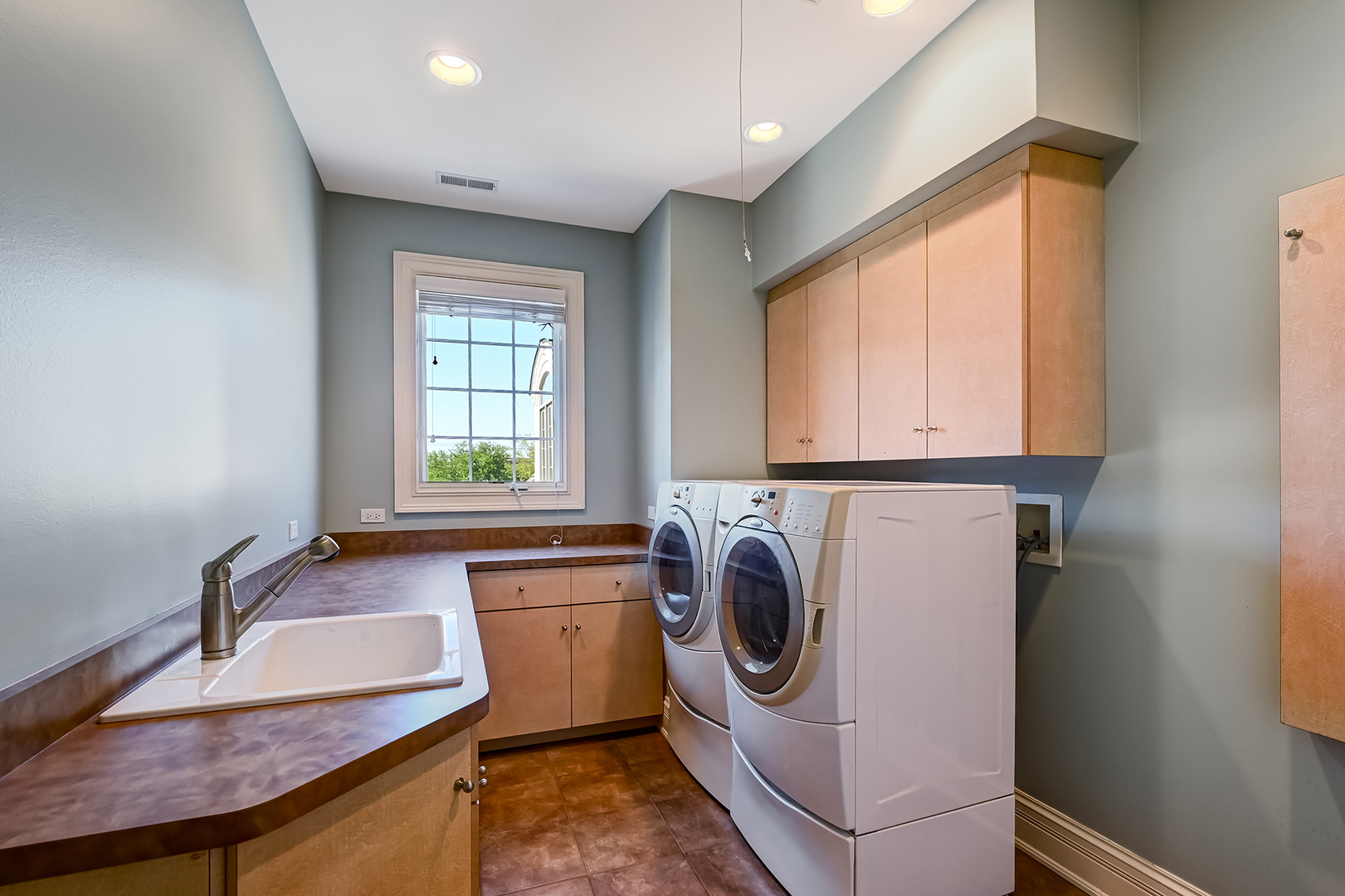 1137 North Itasca Road Addison IL 60101