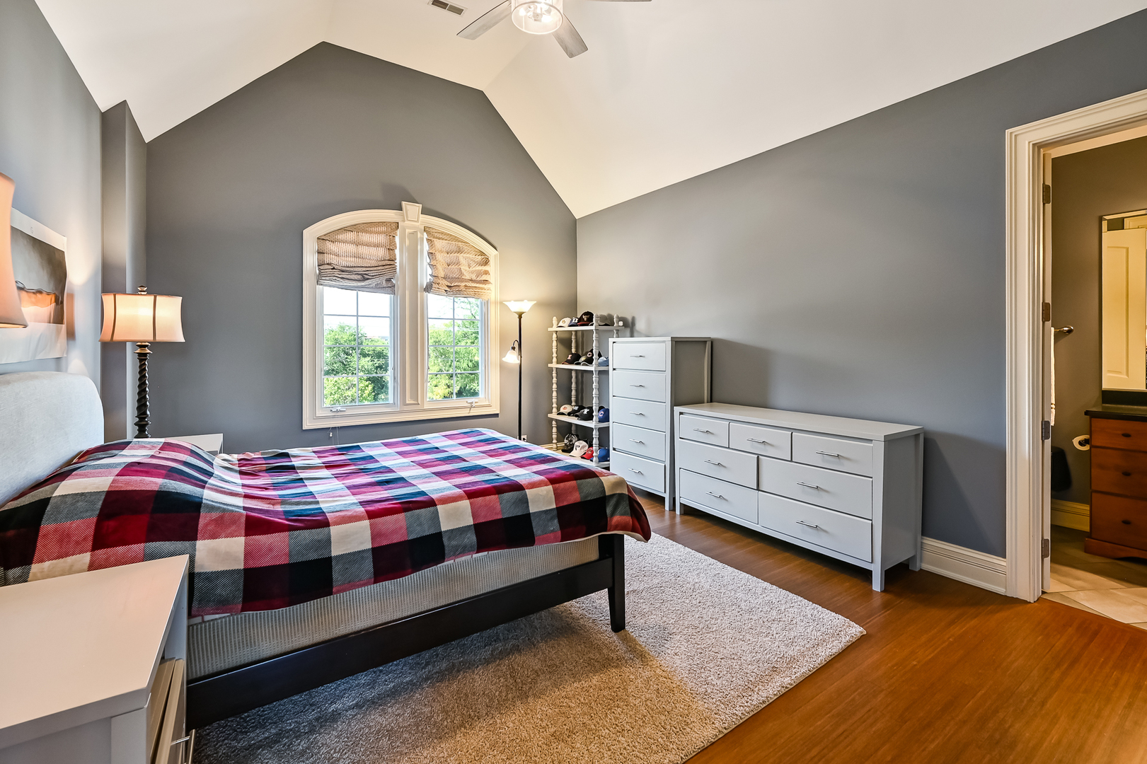 1137 North Itasca Road Addison IL 60101