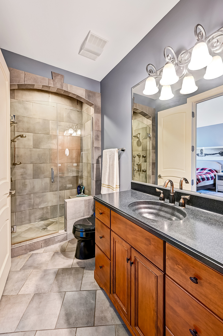 1137 North Itasca Road Addison IL 60101