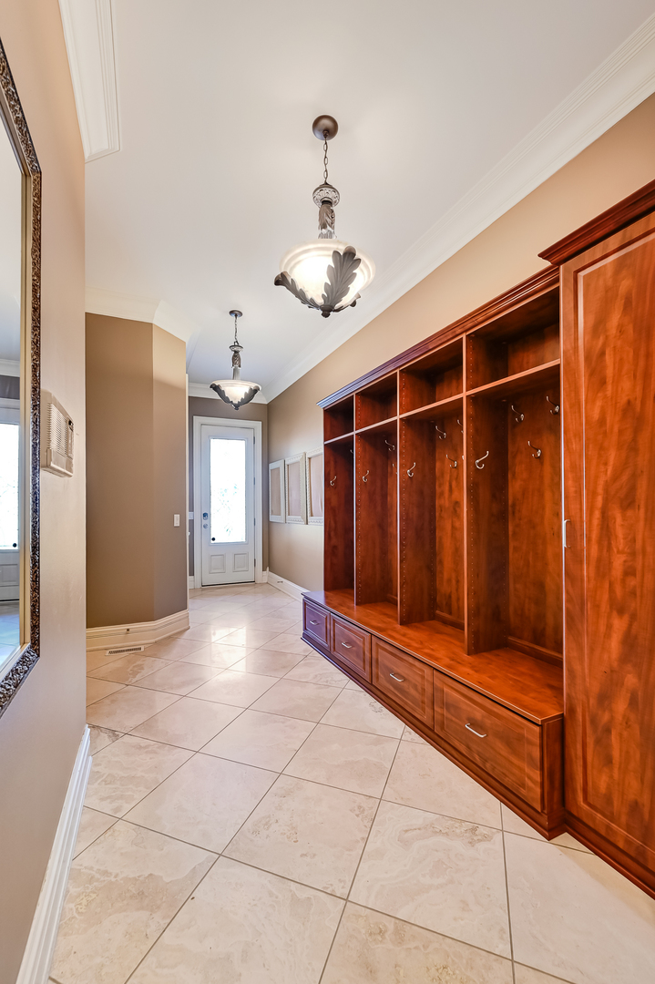 1137 North Itasca Road Addison IL 60101