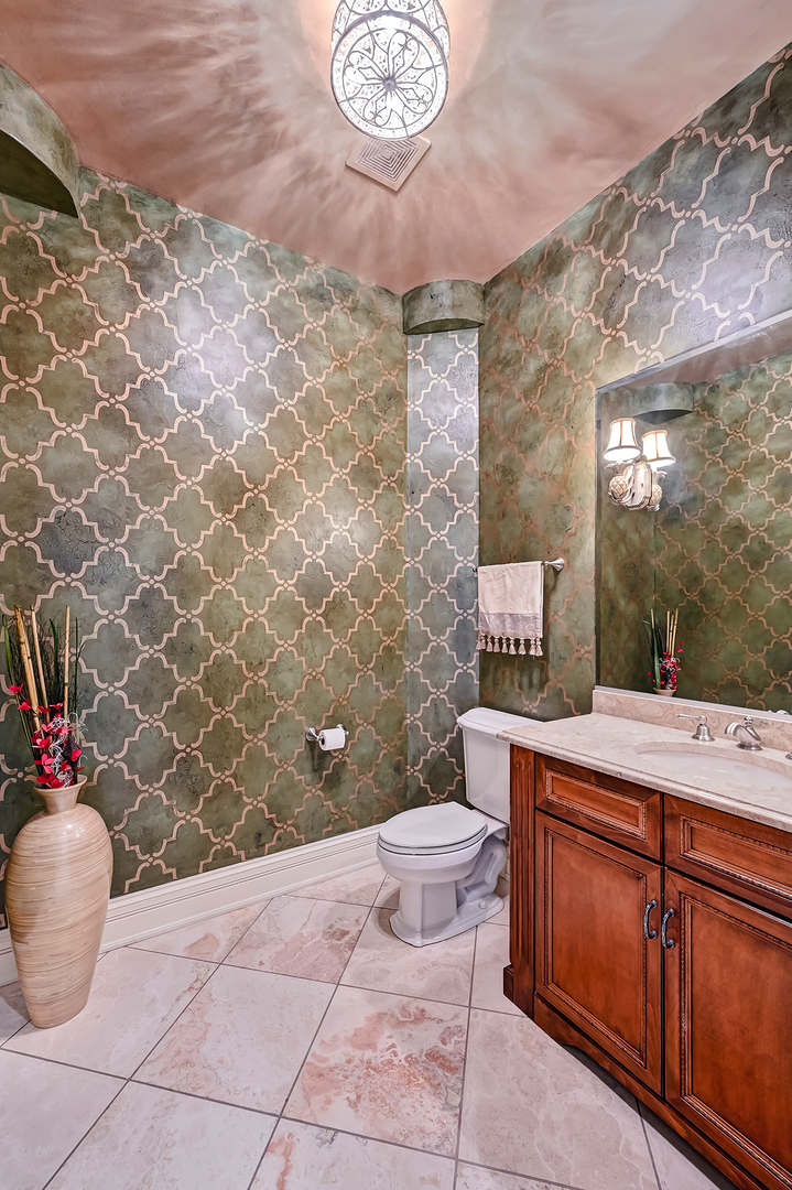 1137 North Itasca Road Addison IL 60101