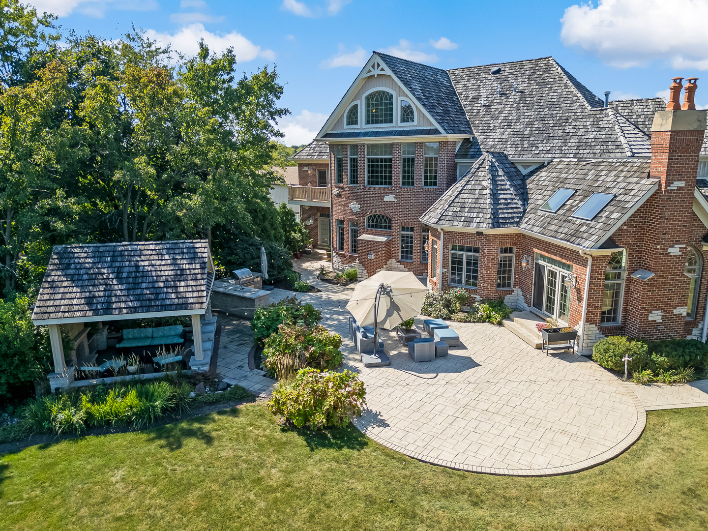 1137 North Itasca Road Addison IL 60101