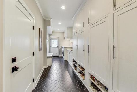 2439 Center Avenue Northbrook IL 60062