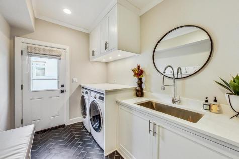 2439 Center Avenue Northbrook IL 60062