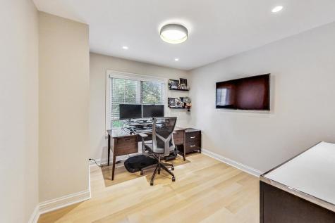 2439 Center Avenue Northbrook IL 60062