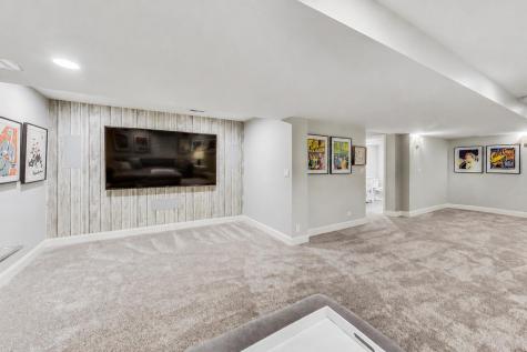 2439 Center Avenue Northbrook IL 60062