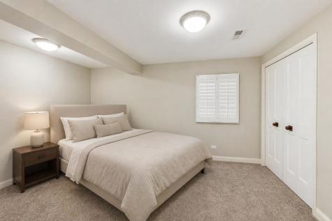 2439 Center Avenue Northbrook IL 60062