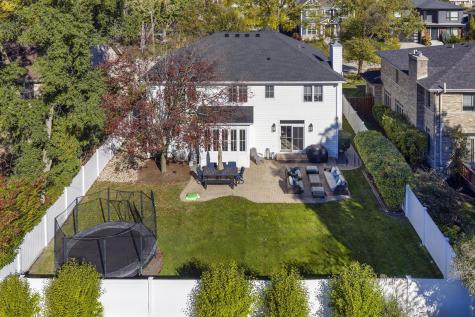 2439 Center Avenue Northbrook IL 60062