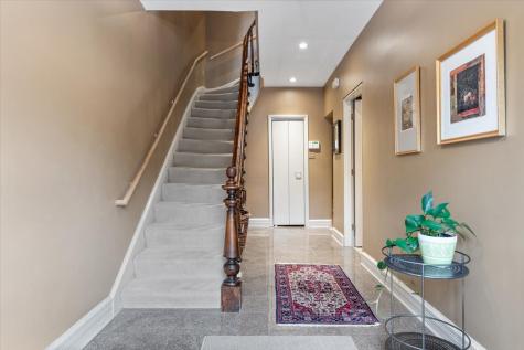 5720 South Dorchester Avenue Chicago IL 60637