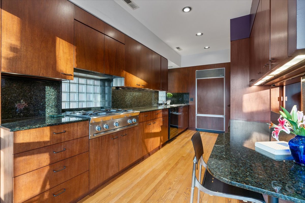 5720 South Dorchester Avenue Chicago IL 60637