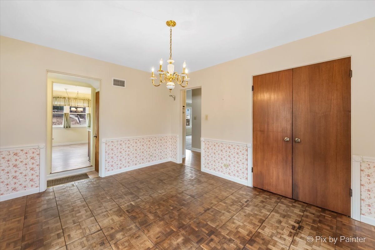361 Bryant Avenue Glen Ellyn IL 60137