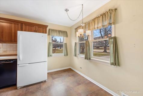 361 Bryant Avenue Glen Ellyn IL 60137