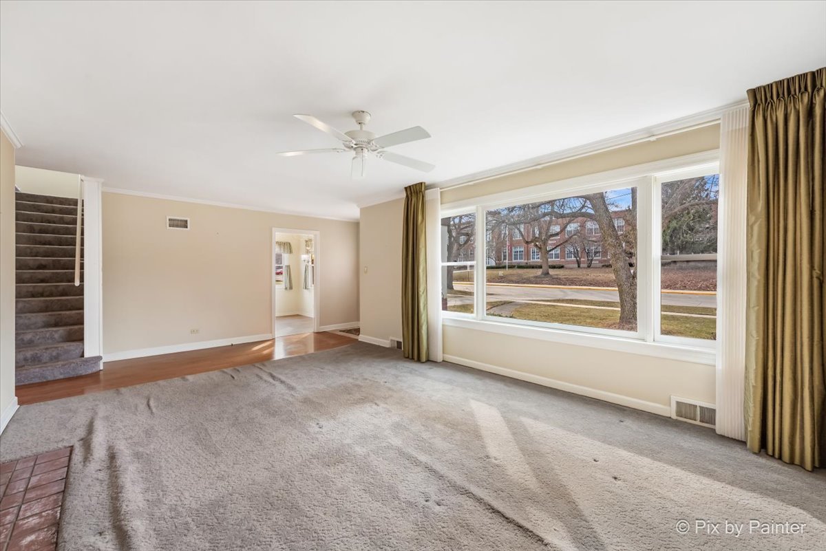 361 Bryant Avenue Glen Ellyn IL 60137