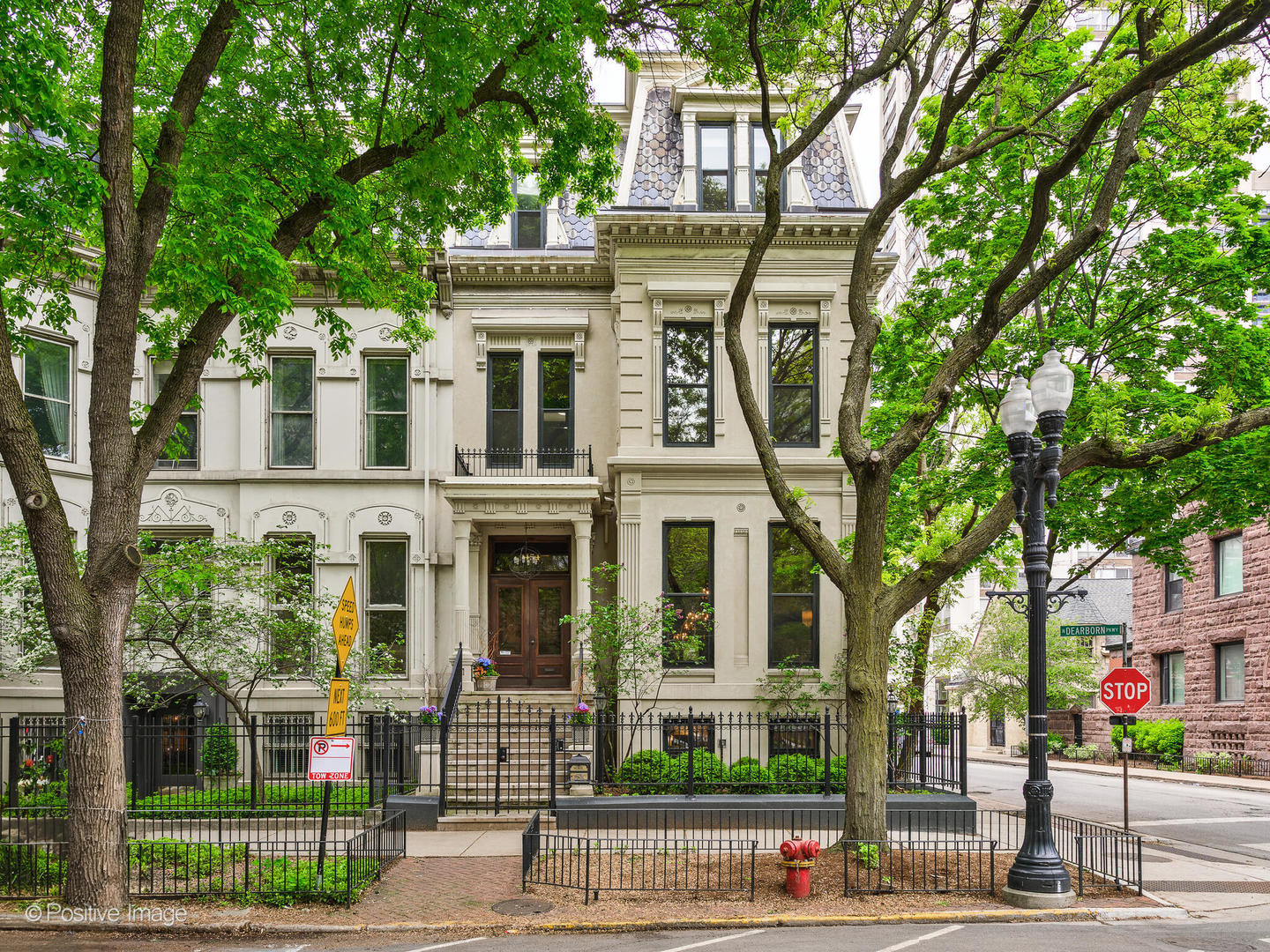 1454 North Dearborn Street Chicago IL 60610