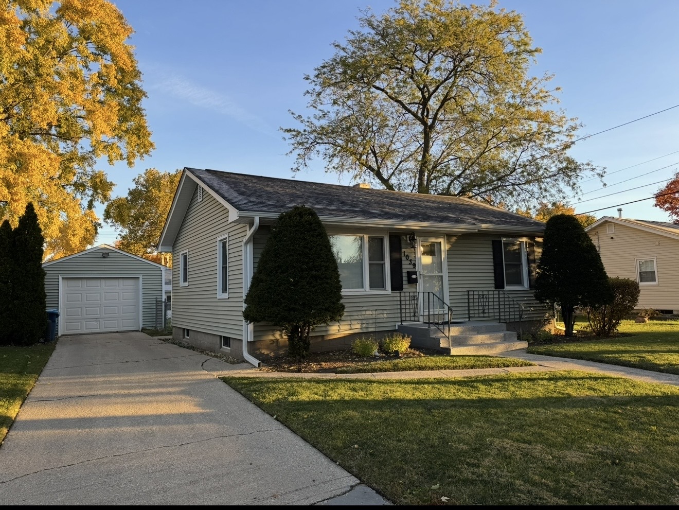 1039 South Pleasure Court Aurora IL 60506