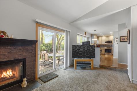 879 Burgess Circle Buffalo Grove IL 60089