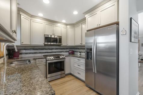 879 Burgess Circle Buffalo Grove IL 60089
