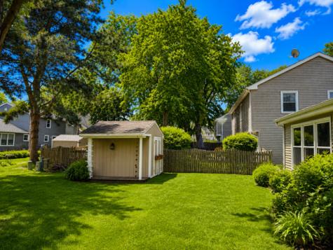2056 Garth Court Naperville IL 60565