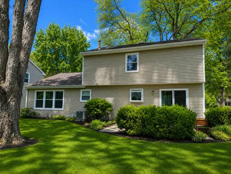 2056 Garth Court Naperville IL 60565