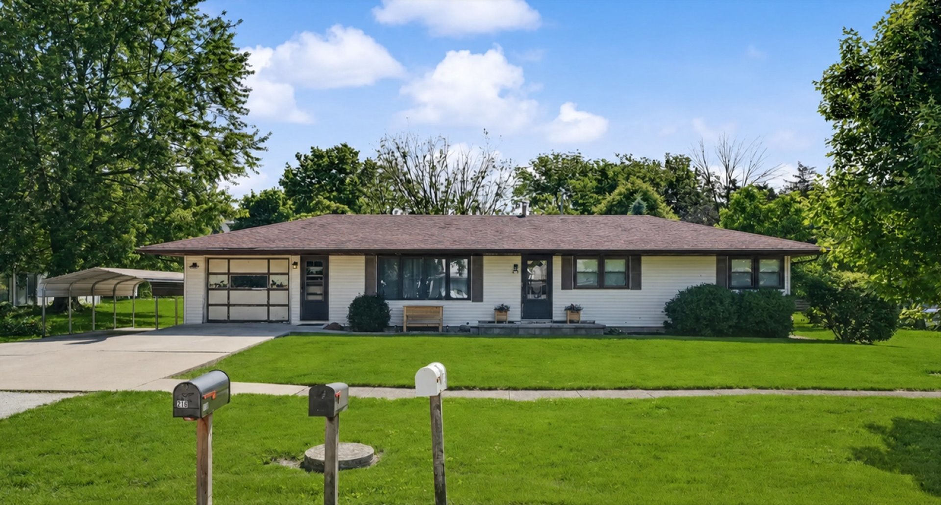 218 North Crossley Street Melvin IL 60952