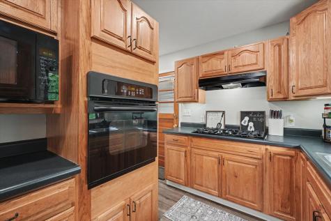 218 North Crossley Street Melvin IL 60952