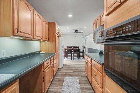 218 North Crossley Street Melvin IL 60952