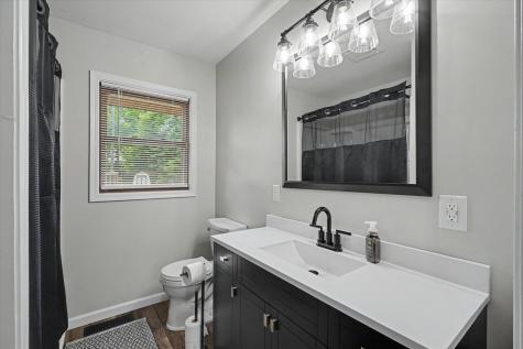 218 North Crossley Street Melvin IL 60952