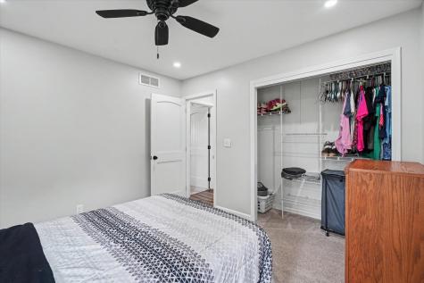 218 North Crossley Street Melvin IL 60952