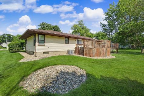 218 North Crossley Street Melvin IL 60952