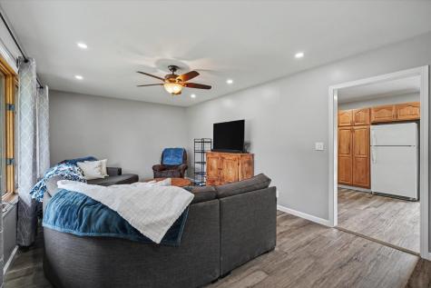 218 North Crossley Street Melvin IL 60952