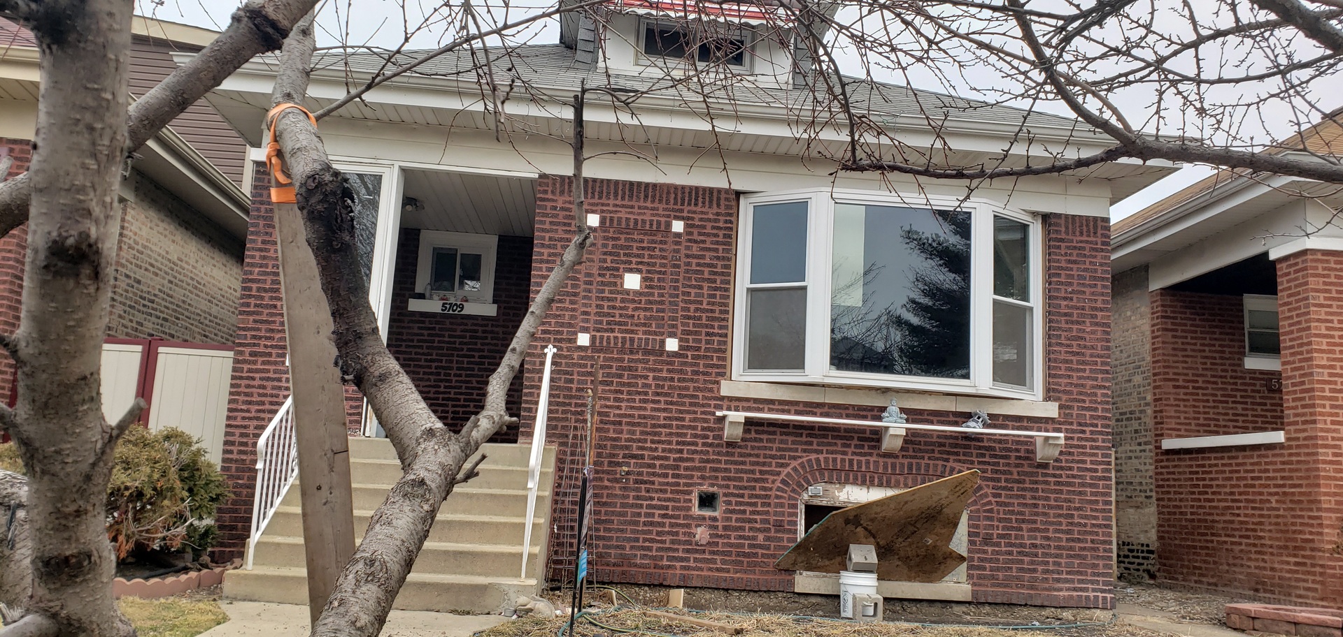 5709 South Mozart Street Chicago IL 60629