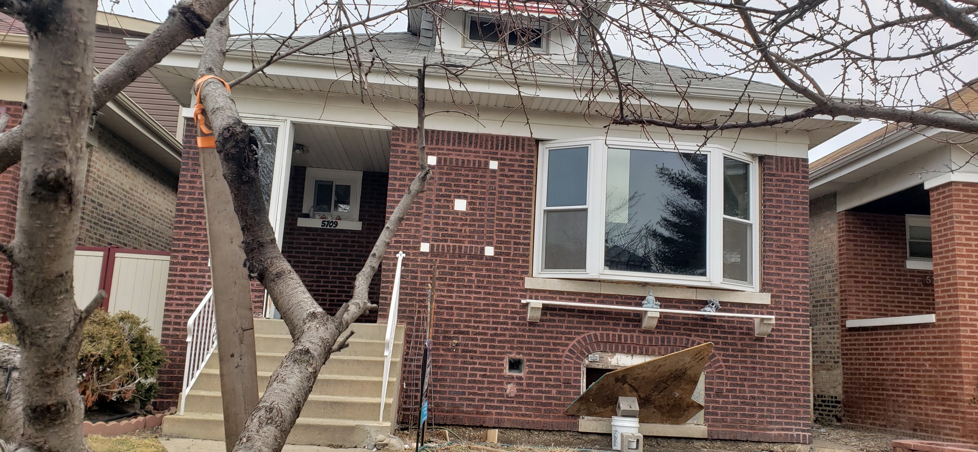 5709 South Mozart Street Chicago IL 60629