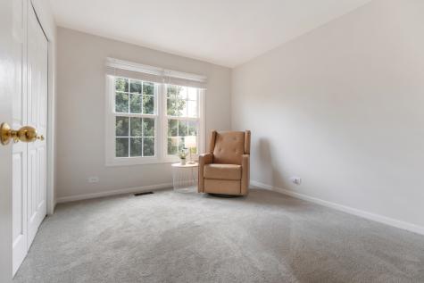 1971 Peach Tree Lane Algonquin IL 60102