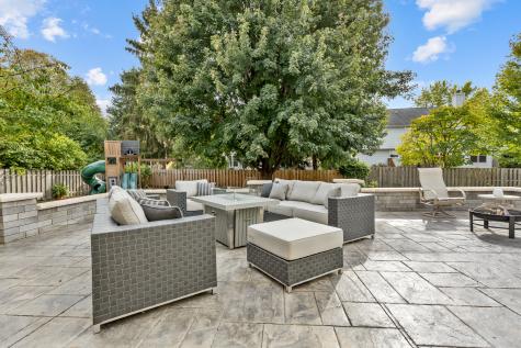 1971 Peach Tree Lane Algonquin IL 60102