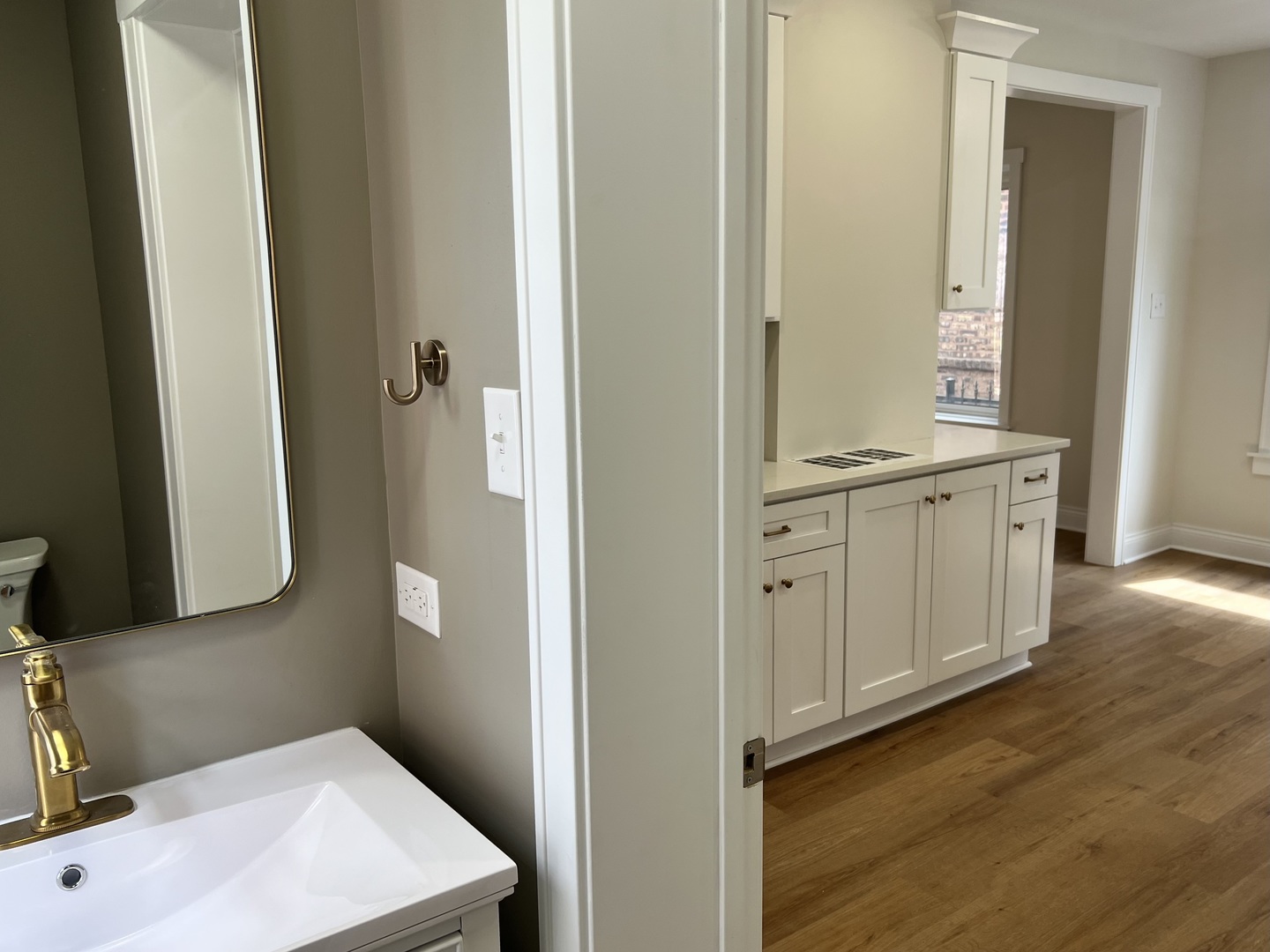 8720 South Michigan Avenue Chicago IL 60619